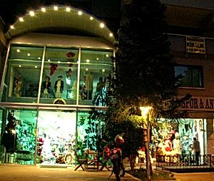 Ideal Kostüm Şirket Girişi Ideal Kostüm Şirket Girişi